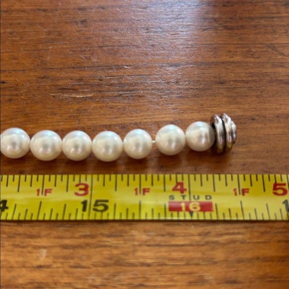 Judith Ripka faux pearl necklace with fitting for pendants and MOP Maltese cross - Picture 9 of 11